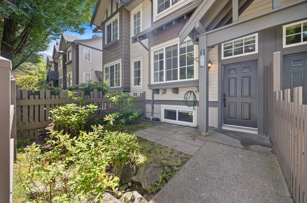 3299 BEAVERBROOK DRIVE, Burnaby BC V3J 7Y2, Burnaby BC — Residential for Sale - Photo 2