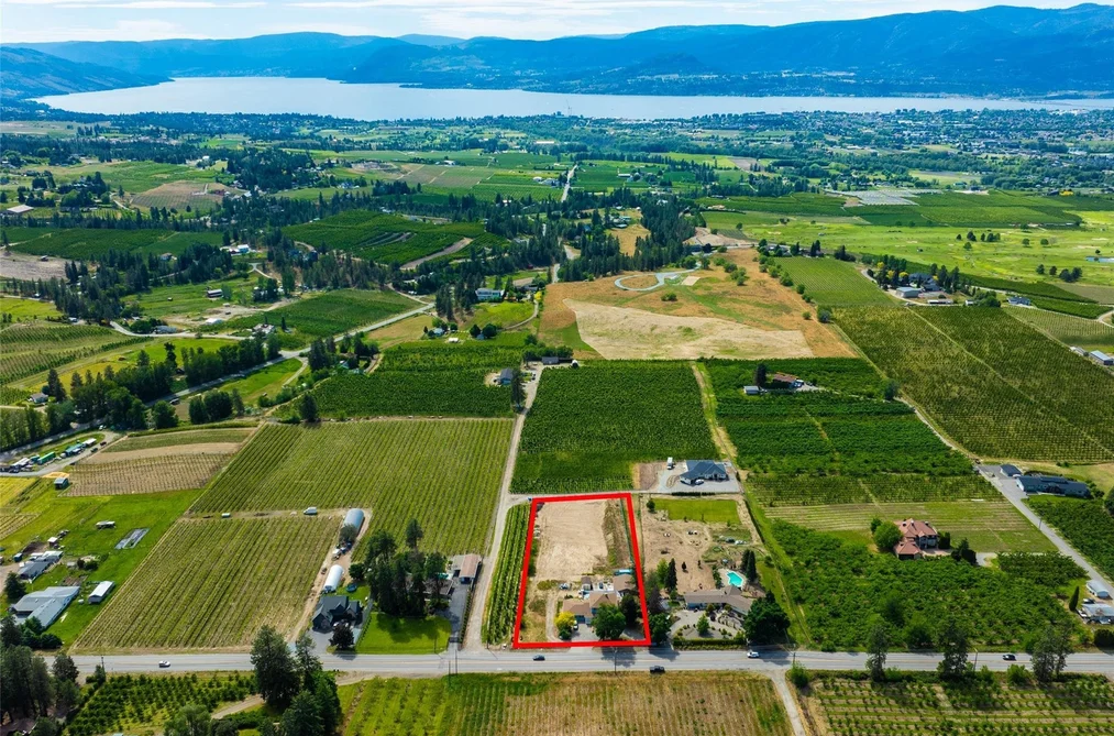 3299 Mcculloch Rd, No City Value, BC - MLS: R3176149
