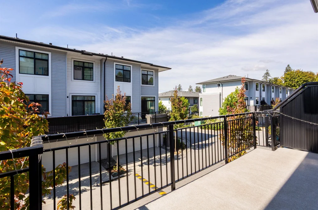 33-15235 Sitka Drive, Surrey, BC - Townhouse for Sale - Photo 24 of 30