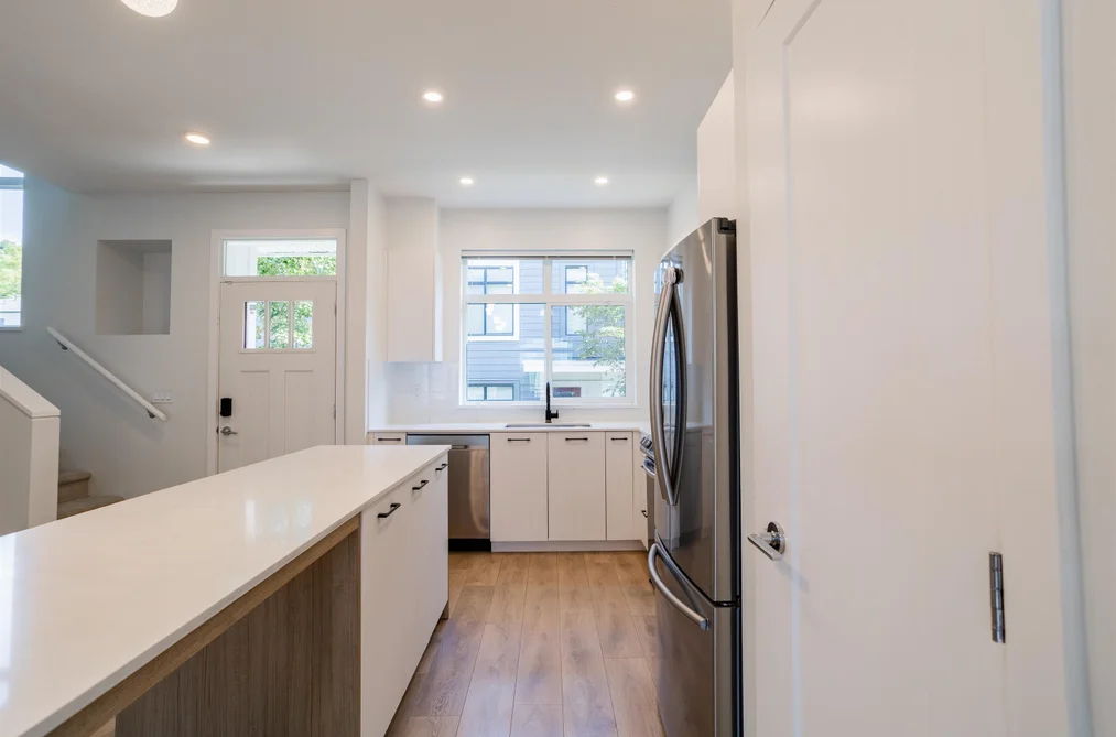 33-15235 Sitka Drive, Surrey, BC - Townhouse for Sale - Photo 8 of 30