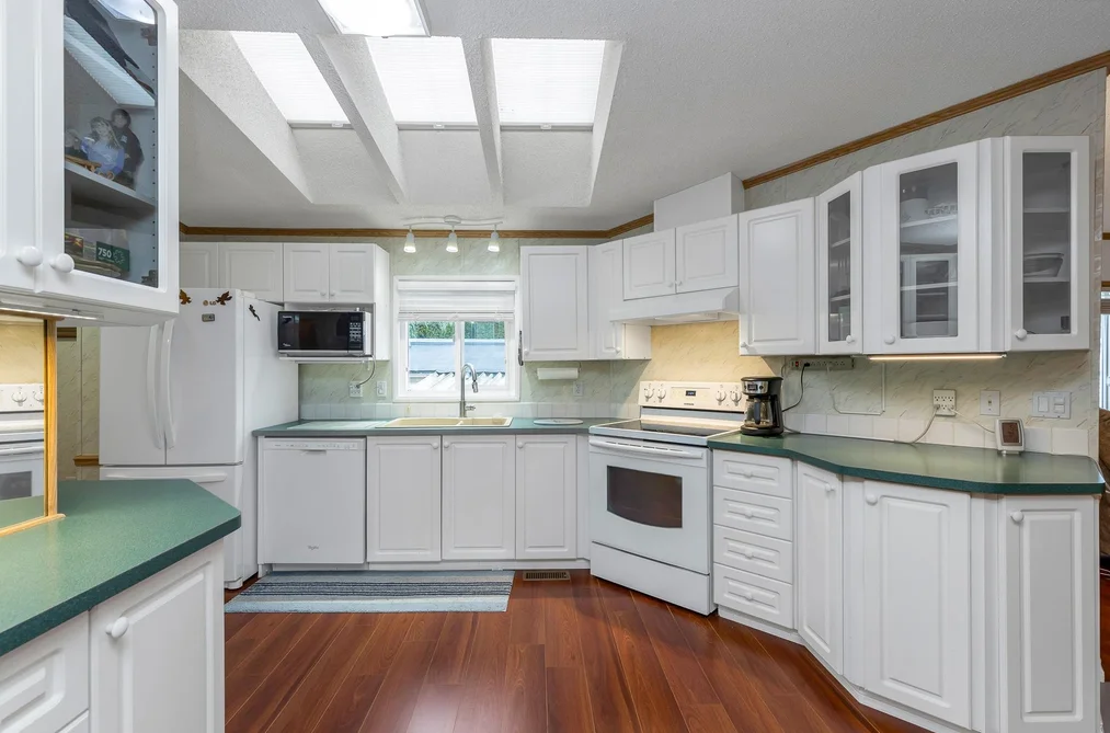 33 2035 MARTENS STREET, Abbotsford BC V2T 6M4, Abbotsford BC — Residential for Sale - Photo 5