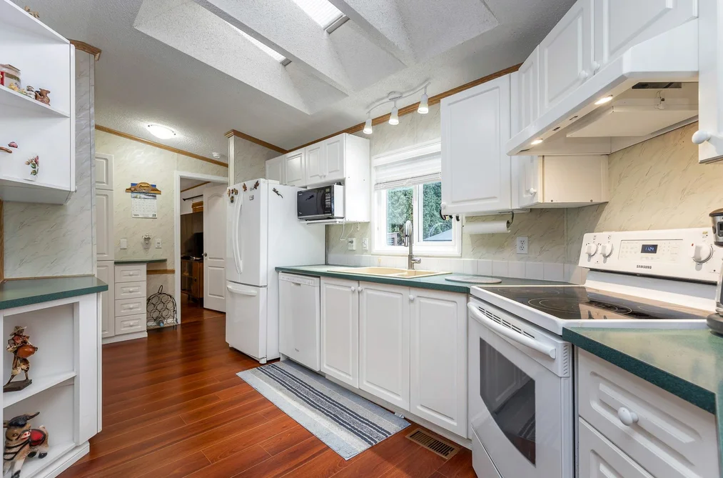 33 2035 MARTENS STREET, Abbotsford BC V2T 6M4, Abbotsford BC — Residential for Sale - Photo 6