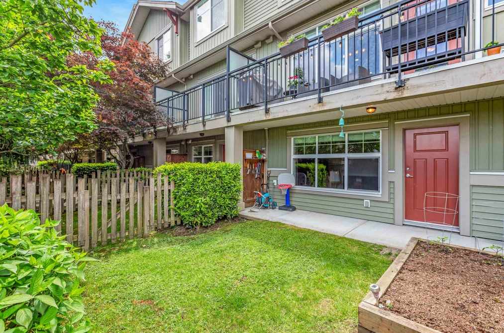 33 20966 77A AVENUE, Langley BC V2Y 0K9, Langley BC — Residential for Sale — Photo 34 of 40