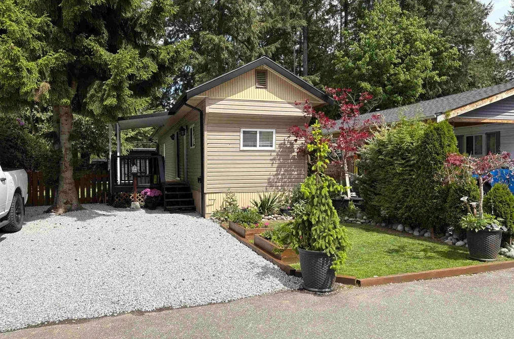 Manufactured Home for sale at 33 23325 Calvin Crescent Maple Ridge British Columbia - MLS: R3036987