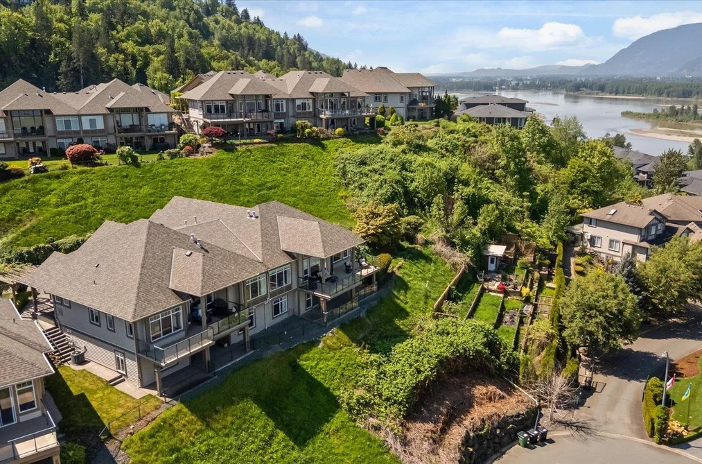 33 43777 CHILLIWACK MOUNTAIN ROAD, Chilliwack BC V2R 5V1, Chilliwack BC — Residential for Sale - Photo 2