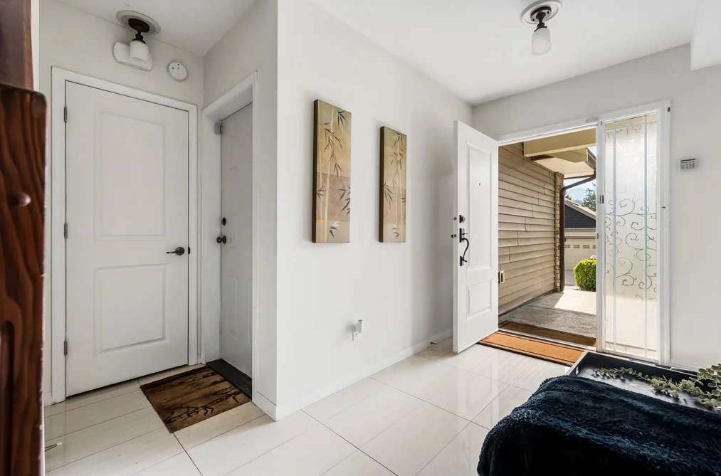 33 45957 SHERWOOD DRIVE, Chilliwack BC V2R 5Y2, Chilliwack BC — Residential for Sale - Photo 4
