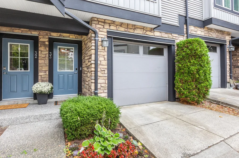 33-6299 144 Street, Surrey, BC - Townhouse for Sale - Photo 2 of 39 33-6299 144 Street, Surrey, BC - Townhouse for Sale - Photo 2 of 39