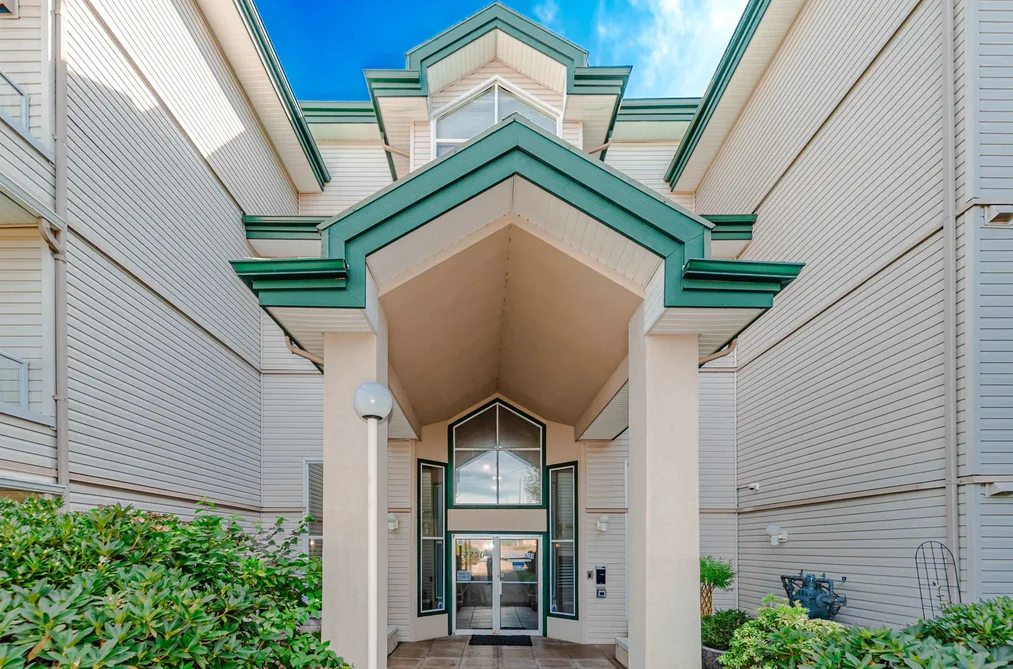 Condo for sale at 330 2750 Fairlane Street Abbotsford British Columbia - MLS: R3160645