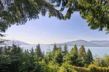 330 Bayview Rd, Lions Bay, BC - MLS: R3068897