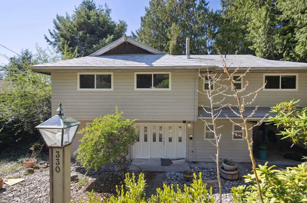 330 BAYVIEW ROAD, Lions Bay BC V0N 2E0, Lions Bay BC — Residential for Sale - Photo 3