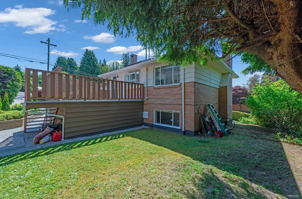 330 W BRAEMAR ROAD, North Vancouver BC V7N 2T5, North Vancouver BC — Residential for Sale — Photo 23 of 25