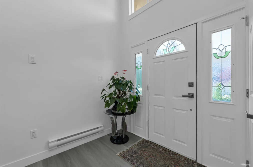 330 W BRAEMAR ROAD, North Vancouver BC V7N 2T5, North Vancouver BC — Residential for Sale — Photo 3 of 25