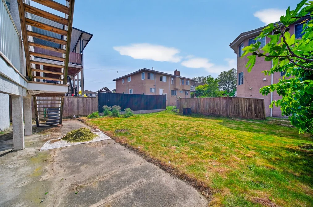 330 WOOD STREET, New Westminster BC V3M 6P4, New Westminster BC — Residential for Sale - Photo 4