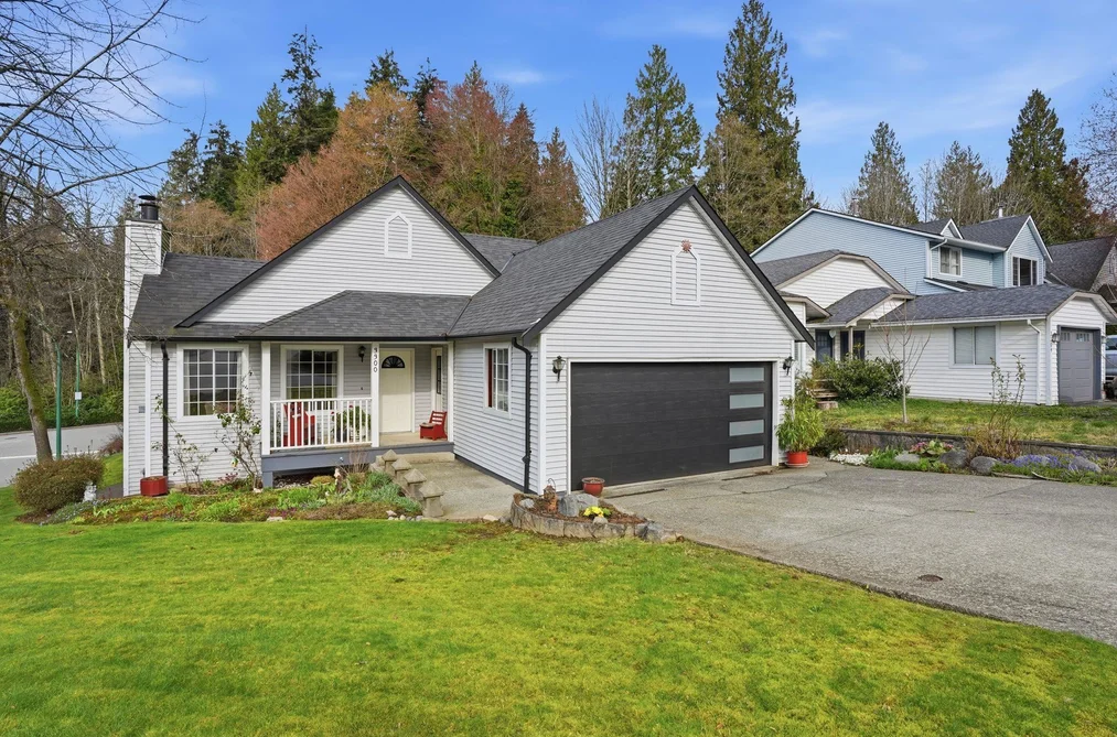 House for sale at 3300 Manning Crescent North Vancouver British Columbia - MLS: R3114533