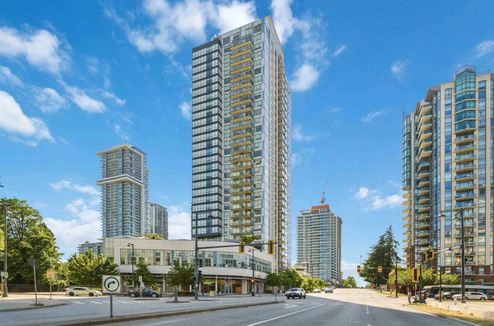 Condo for sale at 3301 13398 104 Avenue Surrey British Columbia - MLS: R3128570