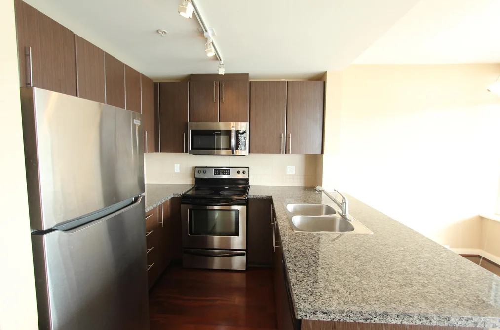 3301 892 CARNARVON STREET, New Westminster BC V3M 0C5, New Westminster BC — Residential for Sale - Photo 2
