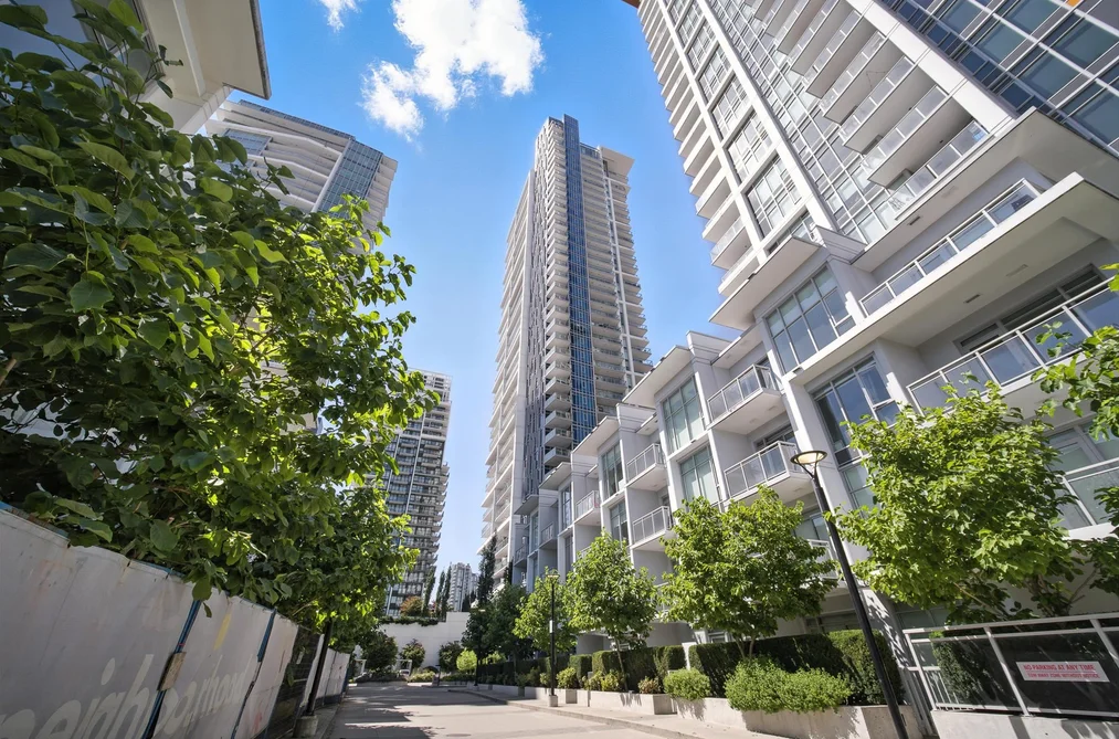 Condo for sale at 3302 2311 Beta Avenue Burnaby British Columbia - MLS: R3081506