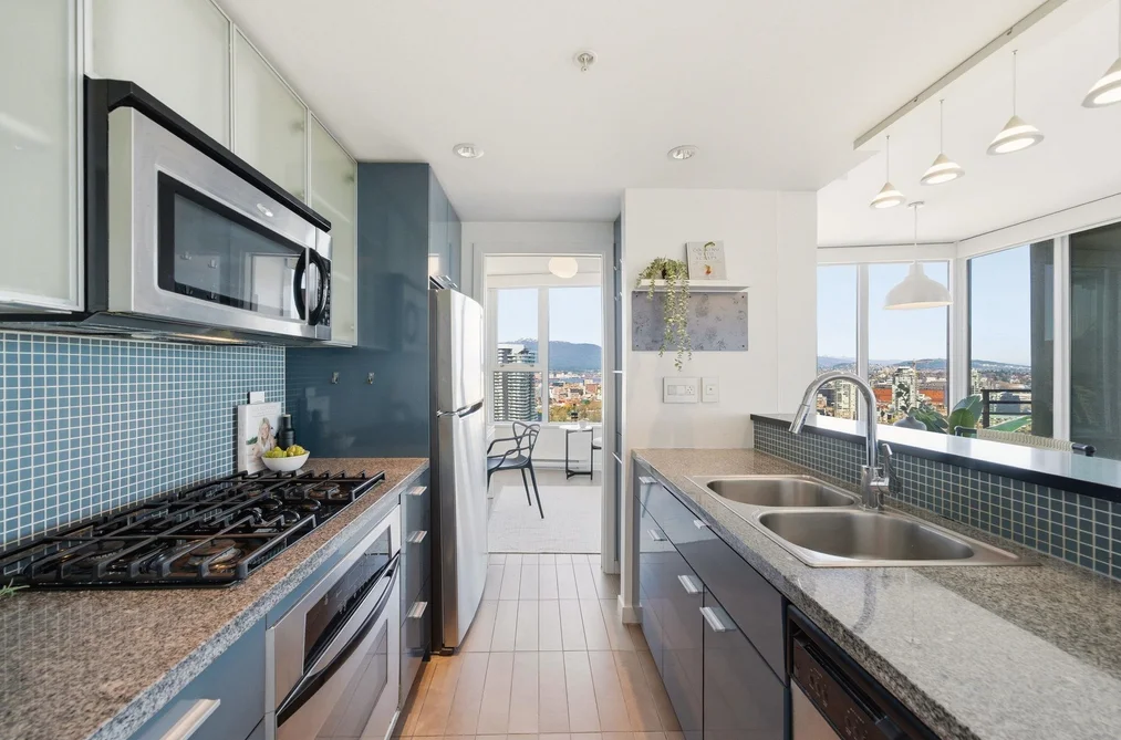 3302 33 SMITHE STREET, Vancouver BC V6B 0B5, Vancouver BC — Residential for Sale - Photo 4