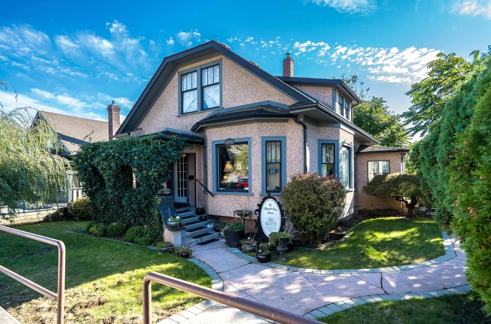 House for sale at 33026 2 Avenue Mission British Columbia - MLS: R3069034