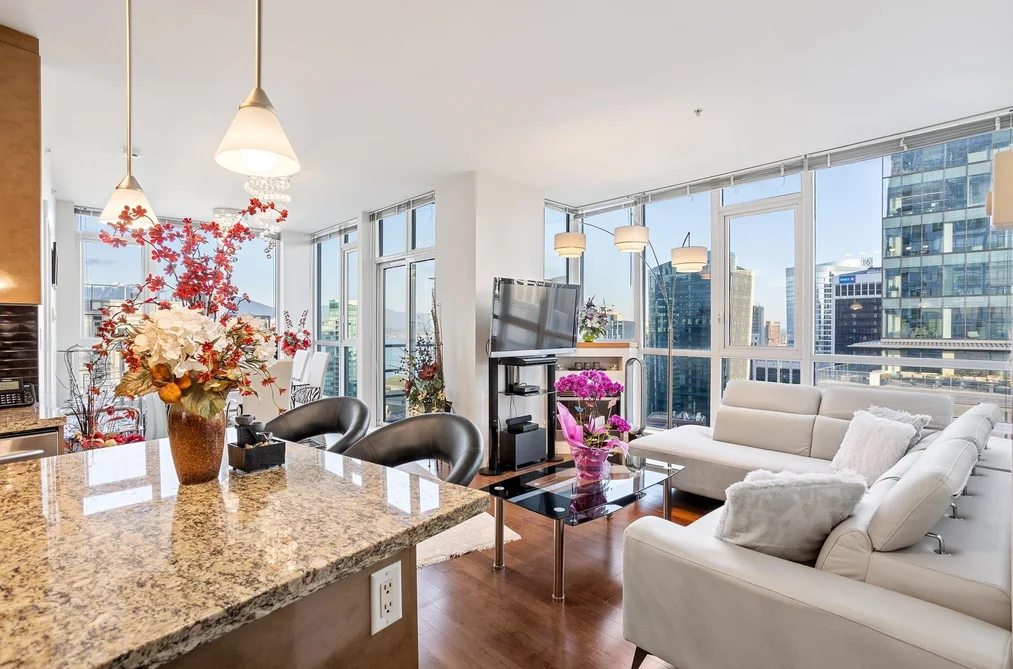 Condo for sale at 3303 1189 Melville Street Vancouver British Columbia - MLS: R3163386