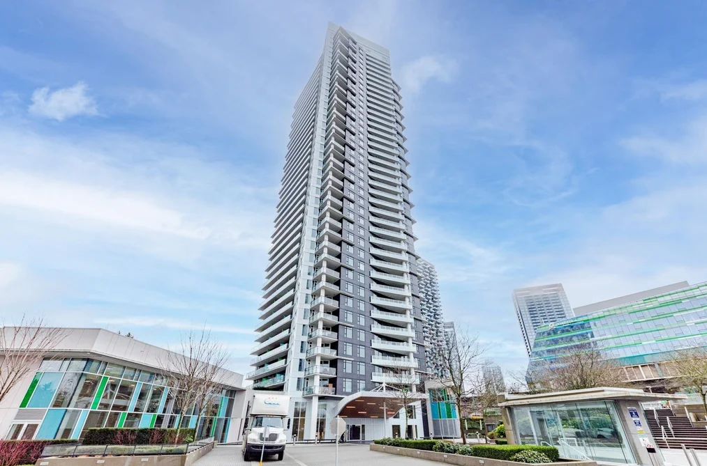 Condo for sale at 3303 9887 Whalley Boulevard Surrey British Columbia - MLS: R3134540
