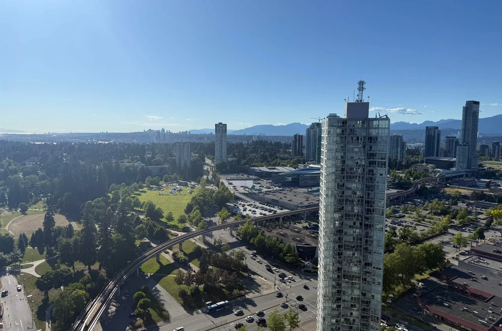 3303 9887 WHALLEY BOULEVARD, Surrey BC V3T 0P4, Surrey BC — Residential for Sale - Photo 2