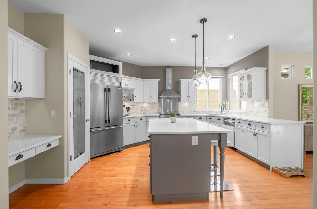 3303 CHARTWELL GRN, Coquitlam BC V3E 3N1, Coquitlam BC — Residential for Sale - Photo 4