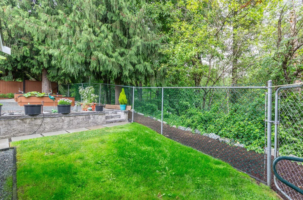 33039 MALAHAT PLACE, Abbotsford, BC — Residential for Sale — Photo 37 of 40