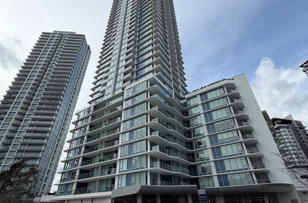 Condo for sale at 3305 518 Clarke Road Coquitlam British Columbia - MLS: R3095130