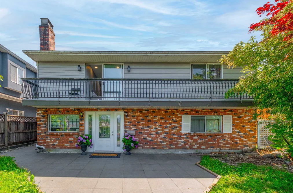 House for sale at 3305 Worthington Drive Vancouver British Columbia - MLS: R3154520