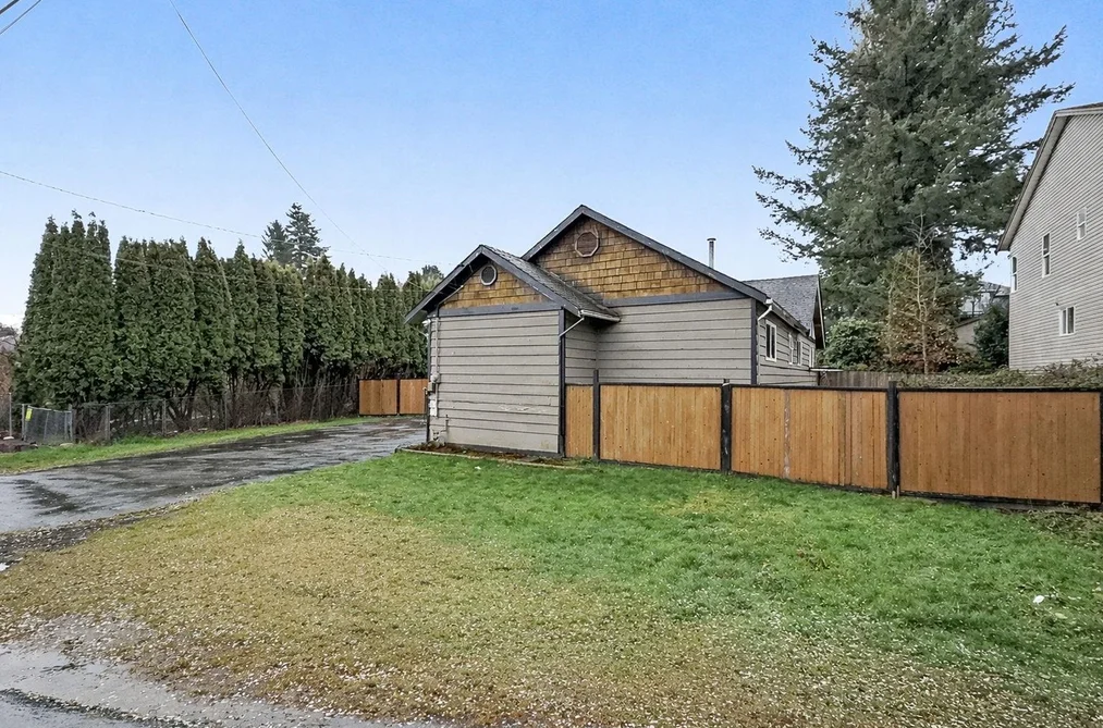 33056 CHERRY AVENUE, Mission BC V2V 2T9, Mission BC — Residential for Sale - Photo 3