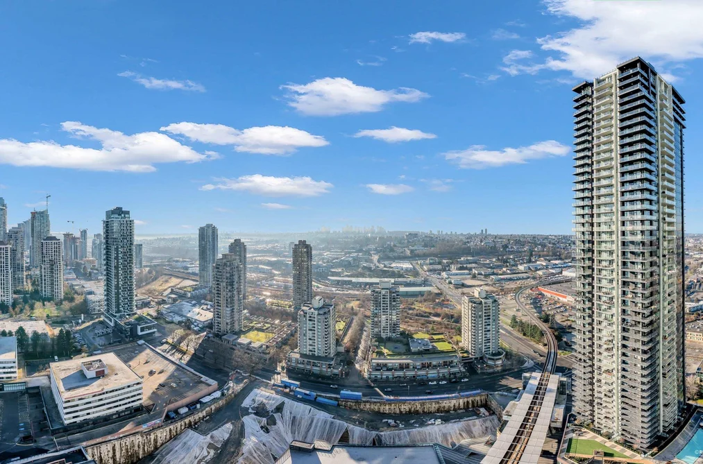 Condo for sale at 3311 4168 Lougheed Highway Burnaby British Columbia - MLS: R3084021