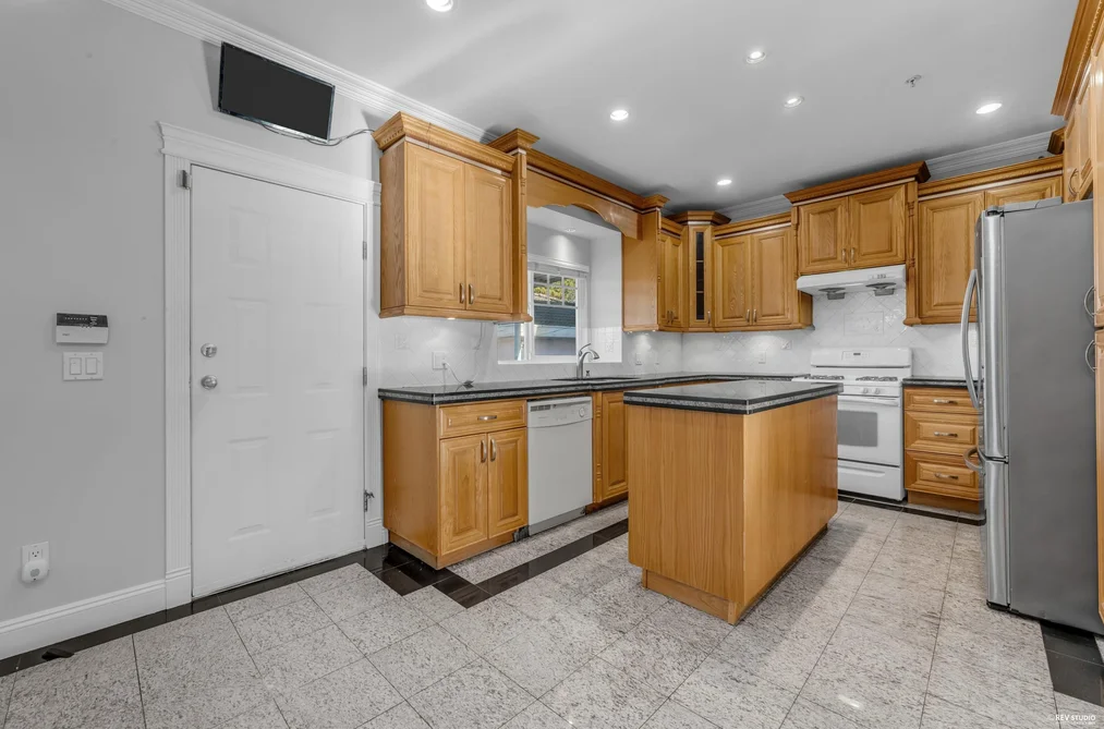 3311 E 44TH AVENUE, Vancouver BC V5R 3B3, Vancouver BC — Residential for Sale - Photo 7