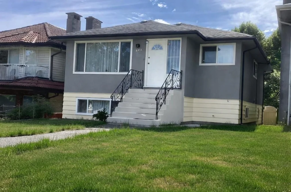 House for sale at 3312 Queens Avenue Vancouver British Columbia - MLS: R3100164