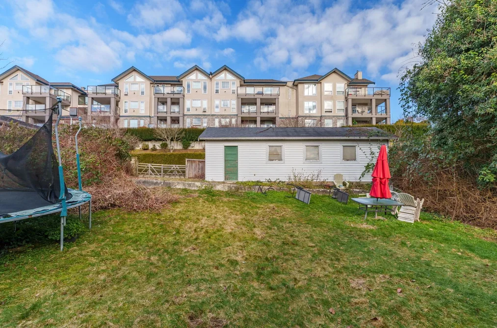 33163 3 AVENUE, Mission BC V2V 1N8, Mission BC — Residential for Sale - Photo 3