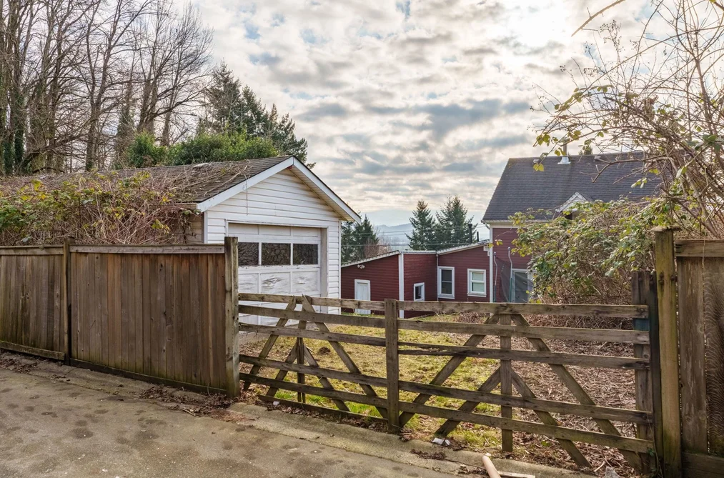 33163 3 AVENUE, Mission BC V2V 1N8, Mission BC — Residential for Sale - Photo 6