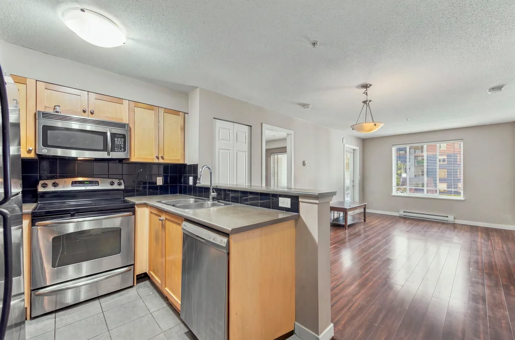 Condo for sale at 3318 240 Sherbrooke Street New Westminster British Columbia - MLS: R3165278