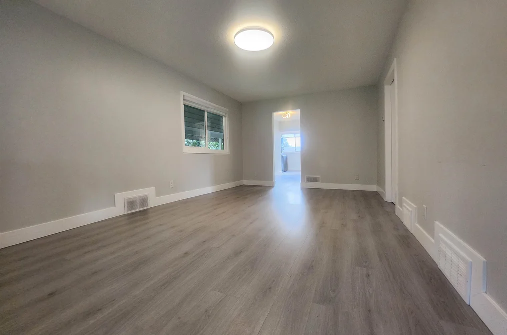33186 3RD AVENUE, Mission BC V2V 1N9, Mission BC — Residential for Sale - Photo 5