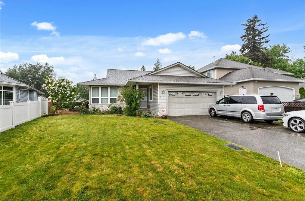 3319 FIRHILL DRIVE, Abbotsford BC V2T 5L4, Abbotsford BC — Residential for Sale - Photo 2