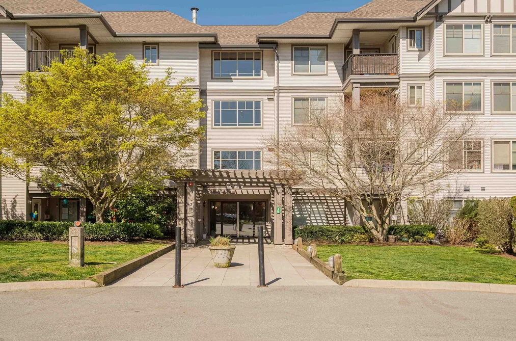 Condo for sale at 332 27358 32 Avenue Langley British Columbia - MLS: R3109692