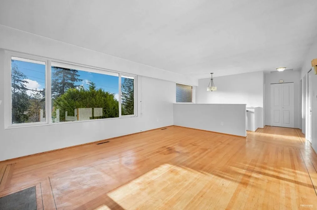 332 LAURENTIAN CRESCENT, Coquitlam BC V3K 1Y1, Coquitlam BC — Residential for Sale - Photo 4