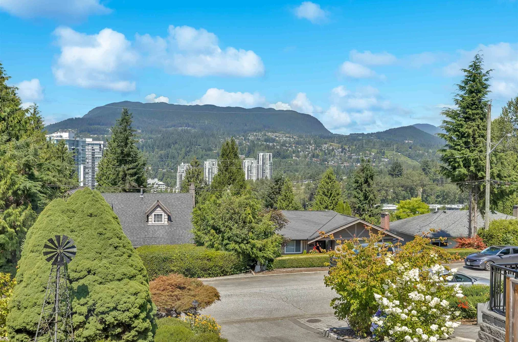 House for sale at 3321 Viewmount Drive Port Moody British Columbia - MLS: R3078779