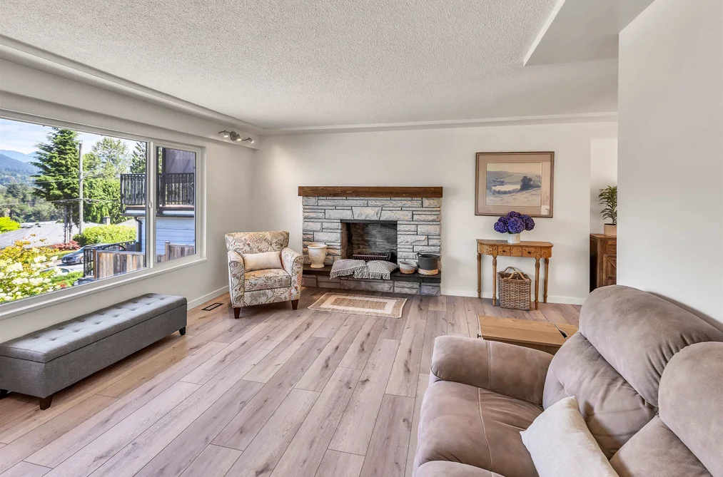 3321 VIEWMOUNT DRIVE, Port Moody BC V3H 2L8, Port Moody BC — Residential for Sale - Photo 2