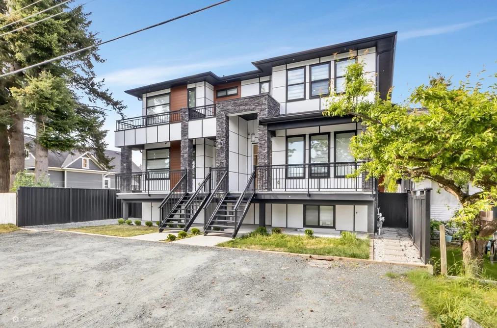 33227 5 AVENUE, Mission BC V2V 1V9, Mission BC — Residential for Sale - Photo 2