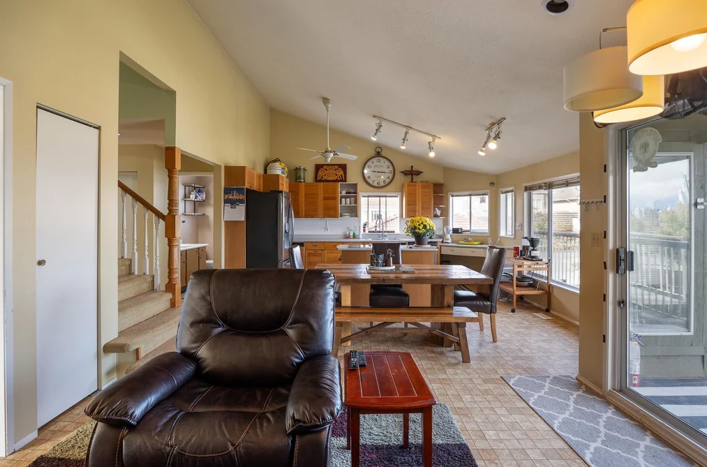 3325 Seaforth Drive, Vancouver, BC - House for Sale - Photo 12 of 40 3325 Seaforth Drive, Vancouver, BC - House for Sale - Photo 12 of 40