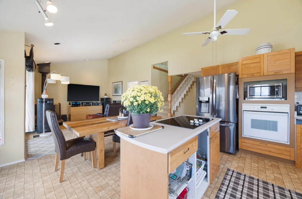 3325 Seaforth Drive, Vancouver, BC - House for Sale - Photo 14 of 40 3325 Seaforth Drive, Vancouver, BC - House for Sale - Photo 14 of 40