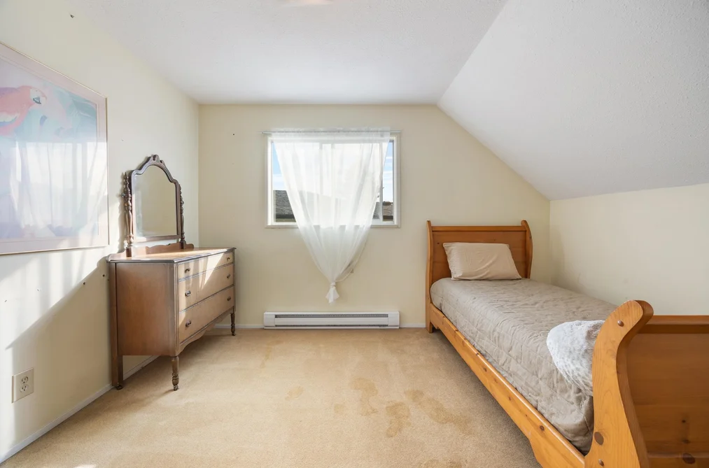 3325 Seaforth Drive, Vancouver, BC - House for Sale - Photo 23 of 40 3325 Seaforth Drive, Vancouver, BC - House for Sale - Photo 23 of 40