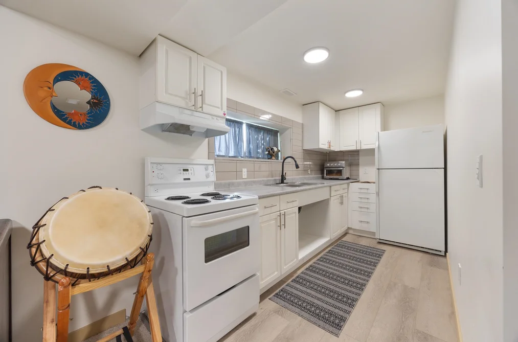 3325 Seaforth Drive, Vancouver, BC - House for Sale - Photo 27 of 40 3325 Seaforth Drive, Vancouver, BC - House for Sale - Photo 27 of 40