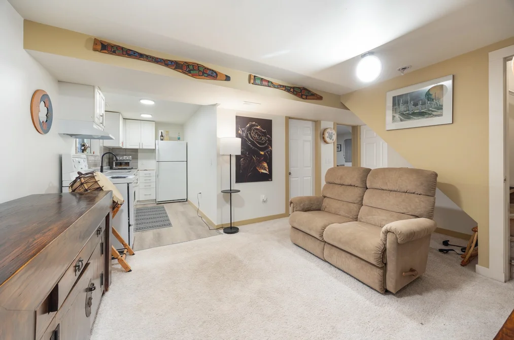 3325 Seaforth Drive, Vancouver, BC - House for Sale - Photo 28 of 40 3325 Seaforth Drive, Vancouver, BC - House for Sale - Photo 28 of 40