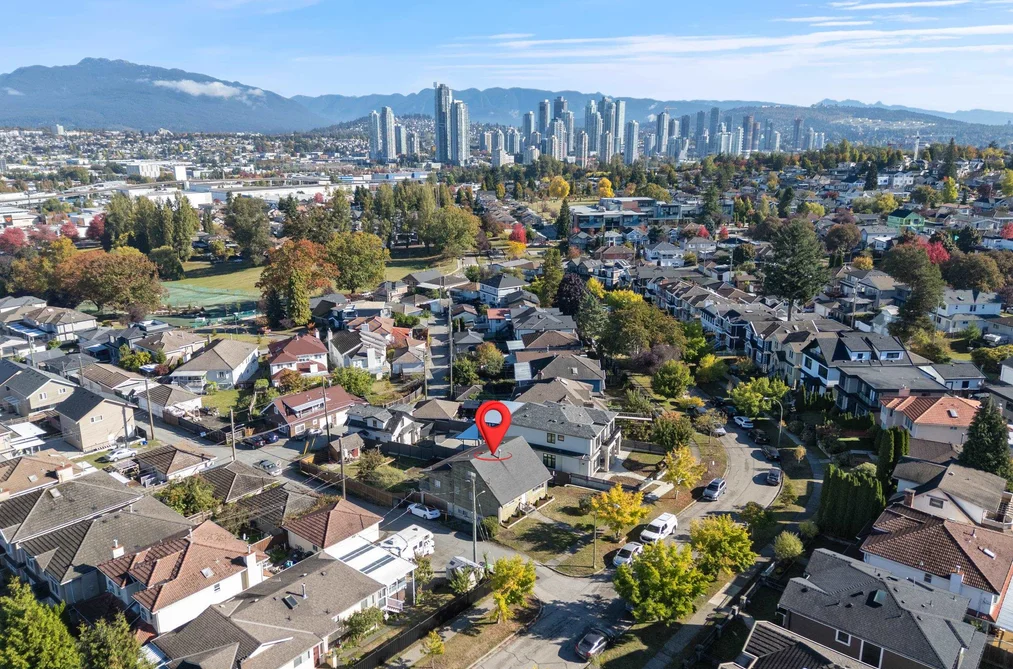 3325 Seaforth Drive, Vancouver, BC - House for Sale - Photo 40 of 40 3325 Seaforth Drive, Vancouver, BC - House for Sale - Photo 40 of 40